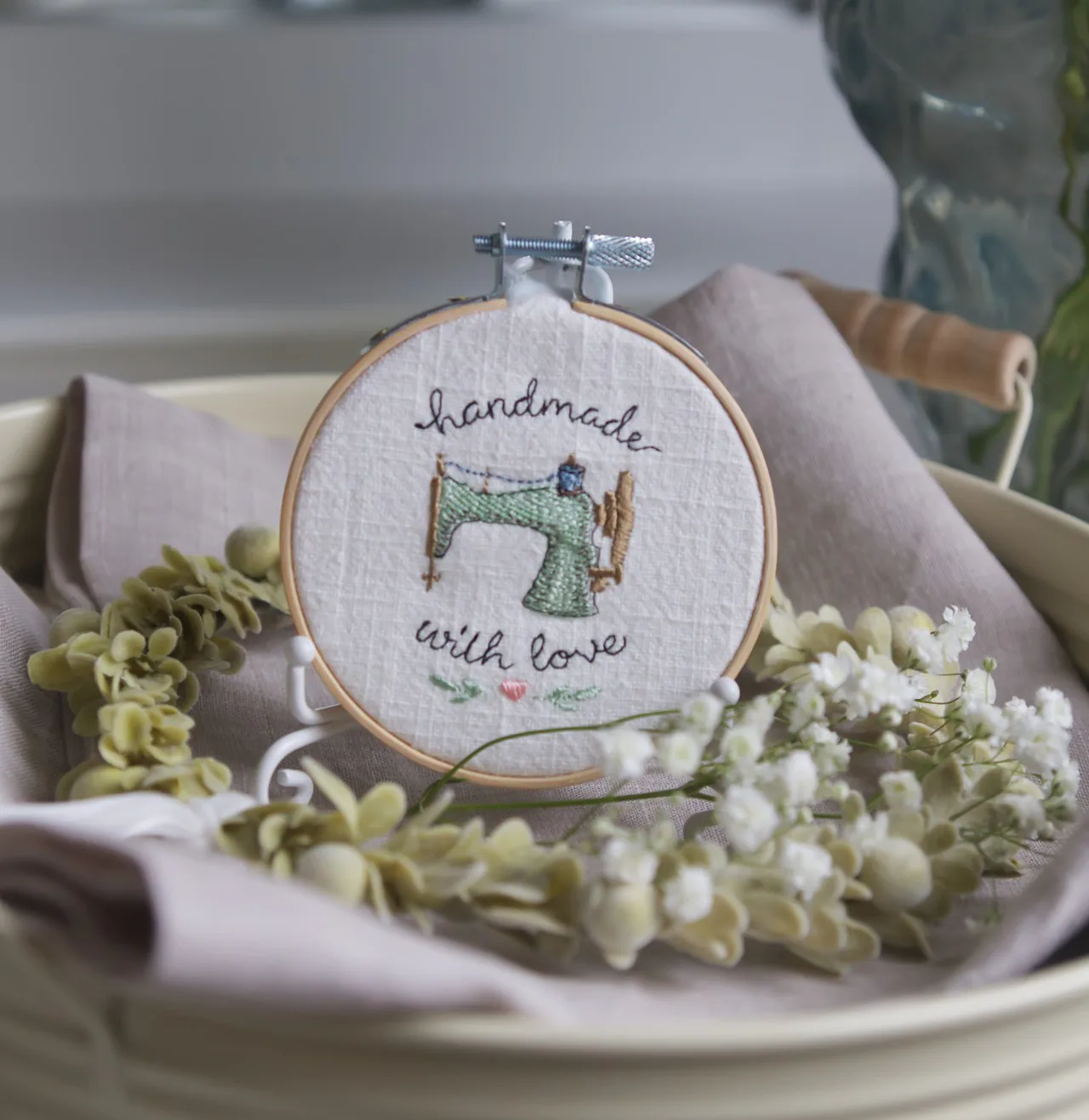 Embroidery File of the Month March 2026: Handmade with love by Cora Design