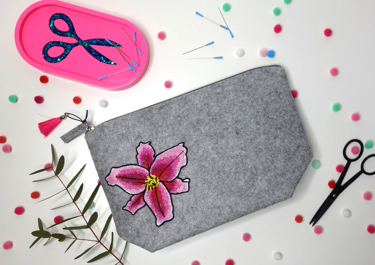 Free Embroidery Design: Lily Freebie by MÄDE! by Kasia