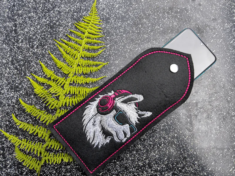 Llama Light Effect Phone Case ITH by Atelier RoCas
