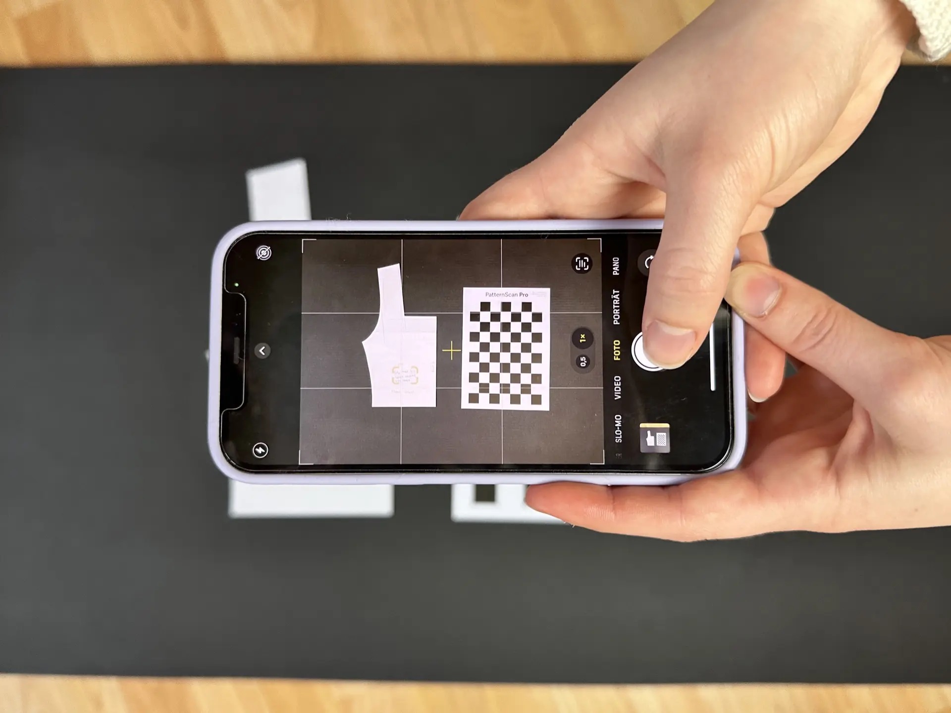 Digitizing sewing patterns with PatternScan Pro using a smartphone